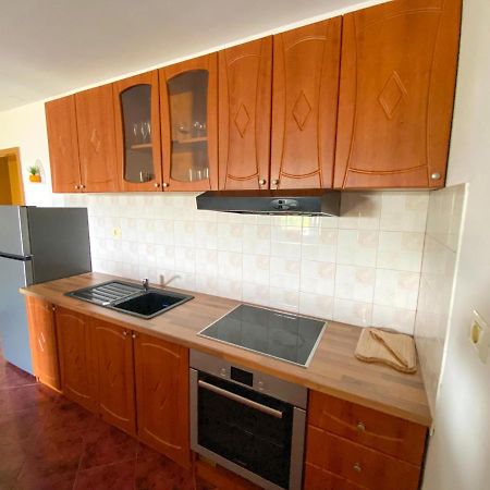 Apartment Moon Pobegi Exterior photo