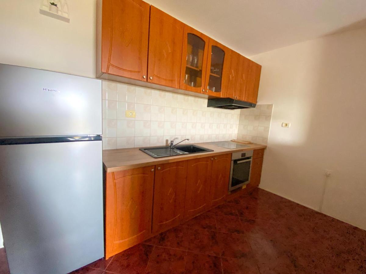 Apartment Moon Pobegi Exterior photo