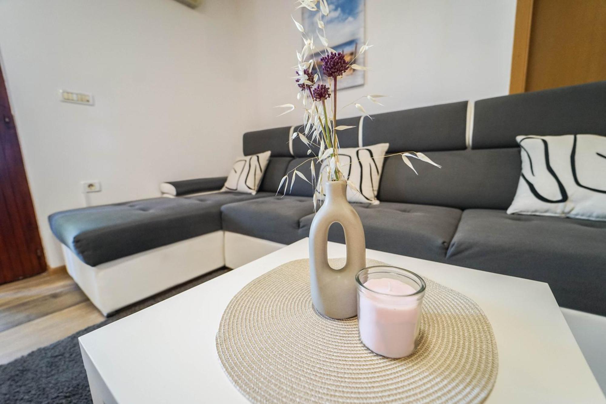 Apartment Moon Pobegi Exterior photo